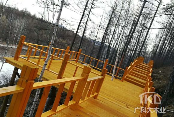 阳泉防腐木盘山栈道
